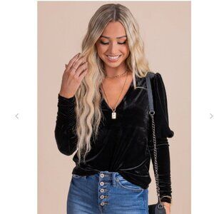 Bella Ella Boutique Fashion Icon Velvet Top - Black Regencycore - SZ S